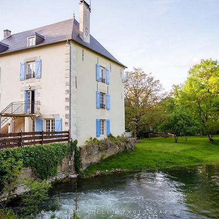 Maison D'Hotes Le Moulin De Bois Coutant Vivonne Buitenkant foto