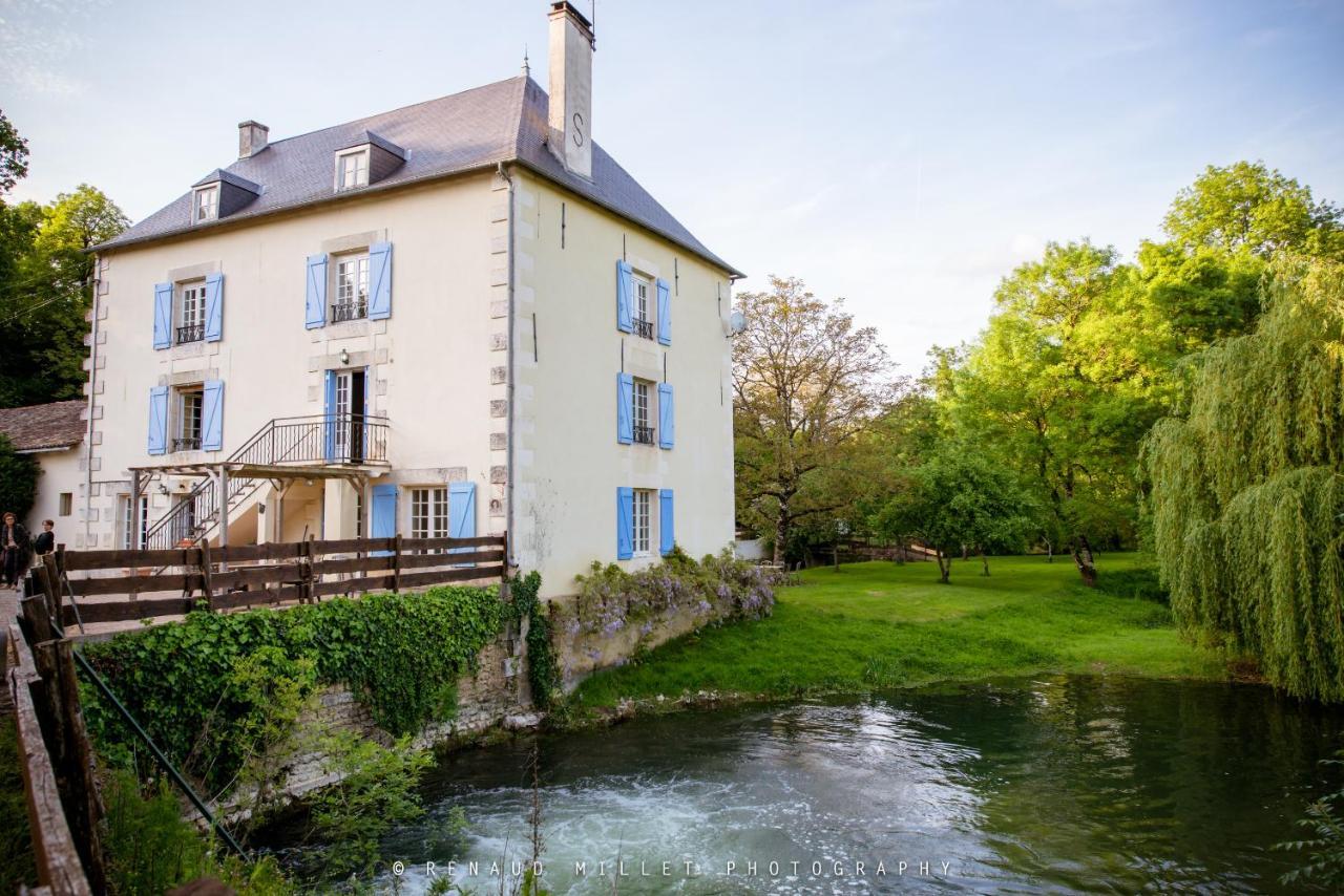 Maison D'Hotes Le Moulin De Bois Coutant Vivonne Buitenkant foto
