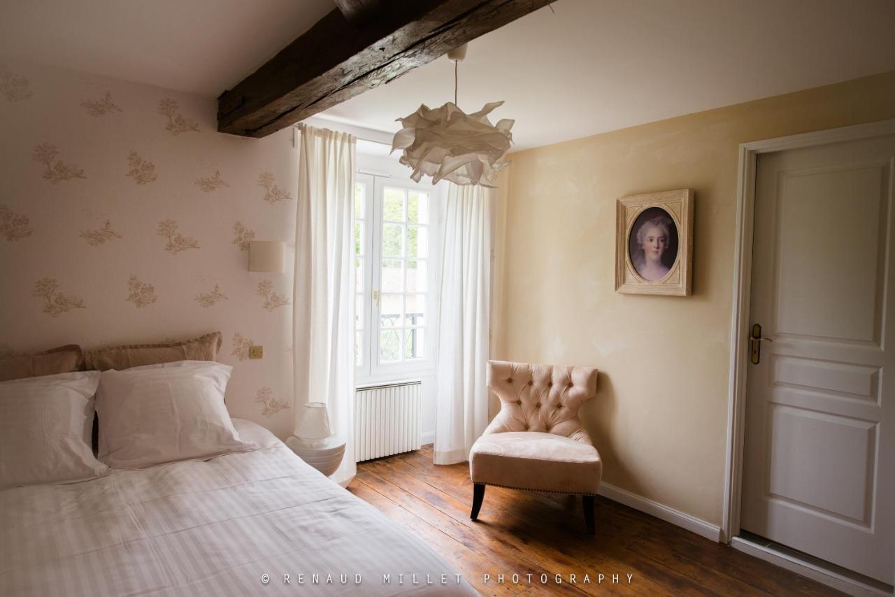 Maison D'Hotes Le Moulin De Bois Coutant Vivonne Buitenkant foto